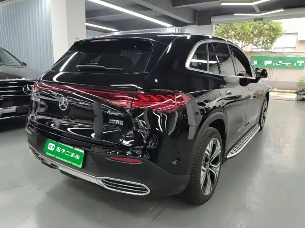 Mercedes-Benz EQE SUV — фото 8