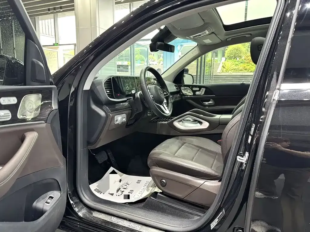 Mercedes-Benz GLS — фото 3