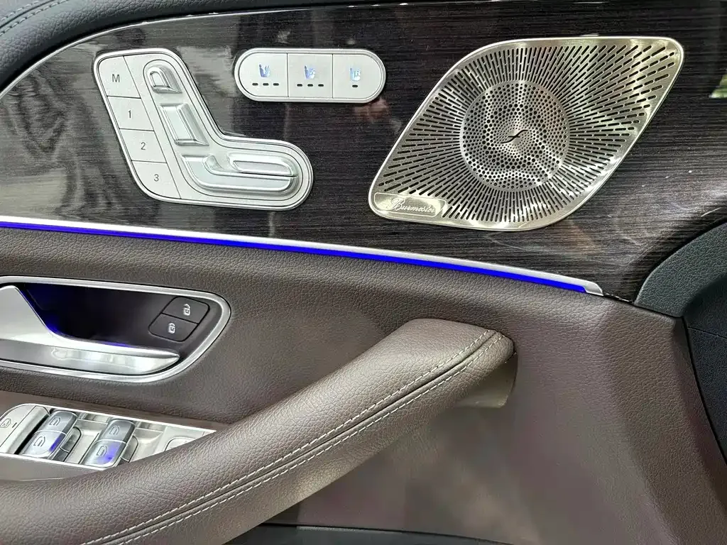 Mercedes-Benz GLS — фото 7