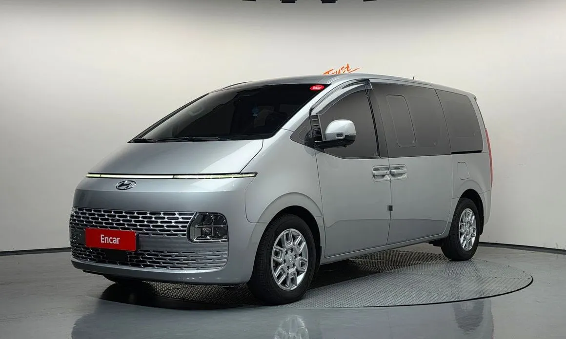 Hyundai Staria — фото 1