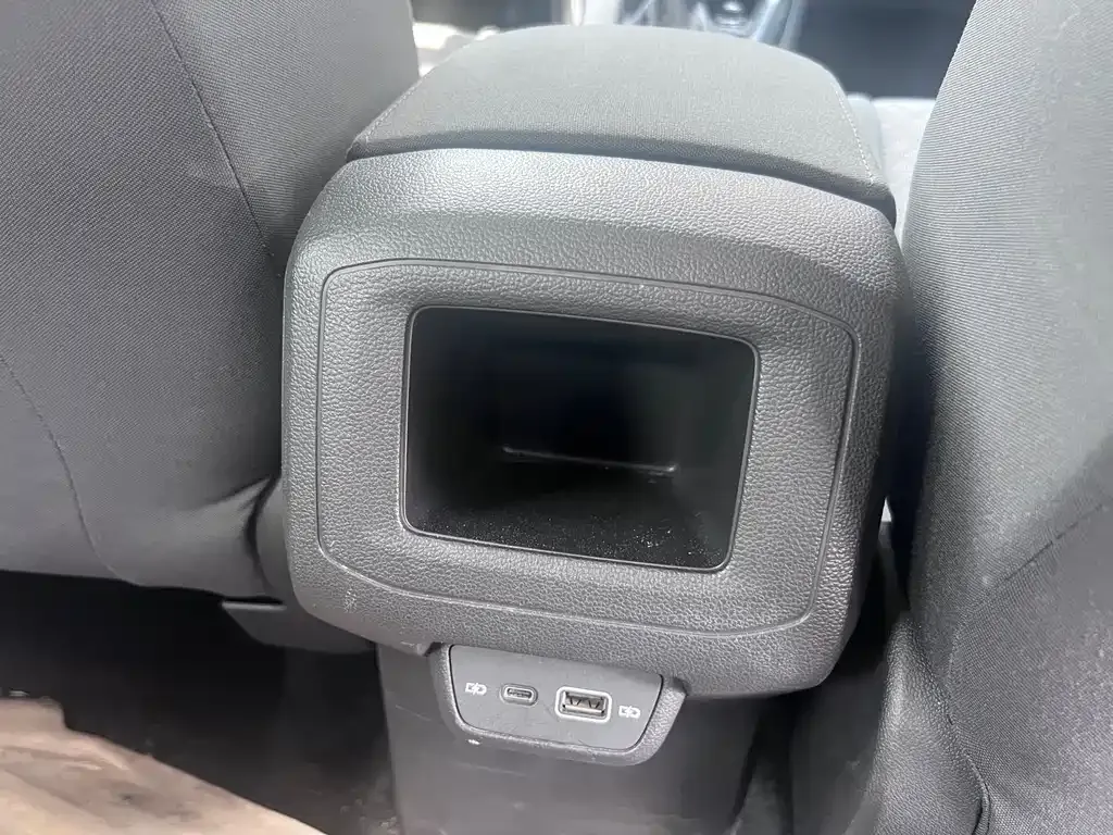Volkswagen T-Cross — фото 4