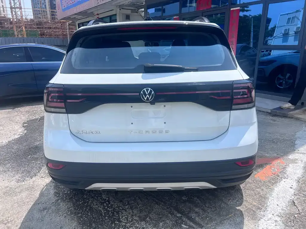 Volkswagen T-Cross — фото 10