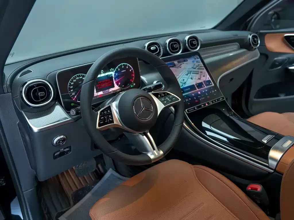Mercedes-Benz GLC — фото 10
