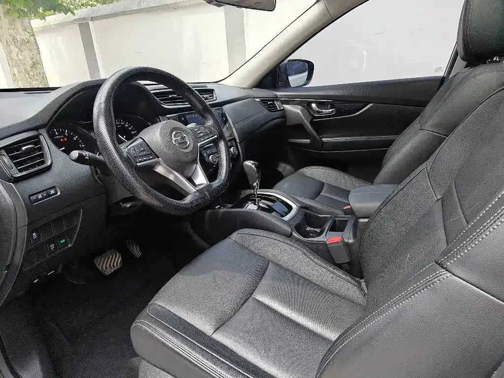 Nissan X-Trail — фото 10
