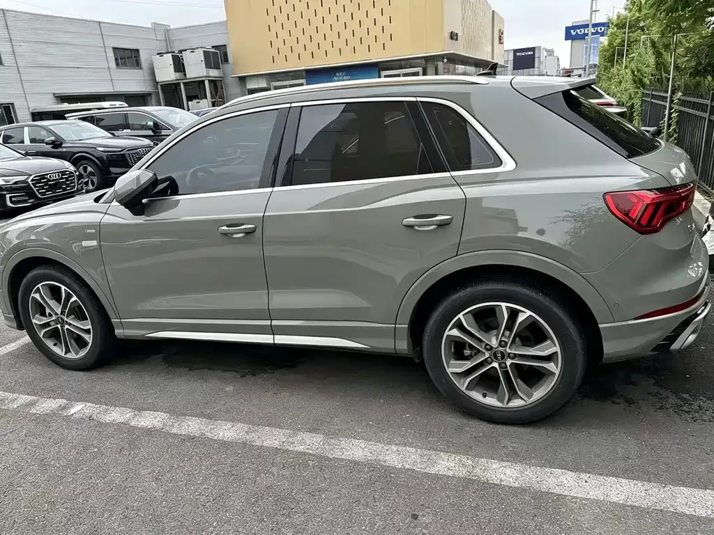 Audi Q3 — фото 3