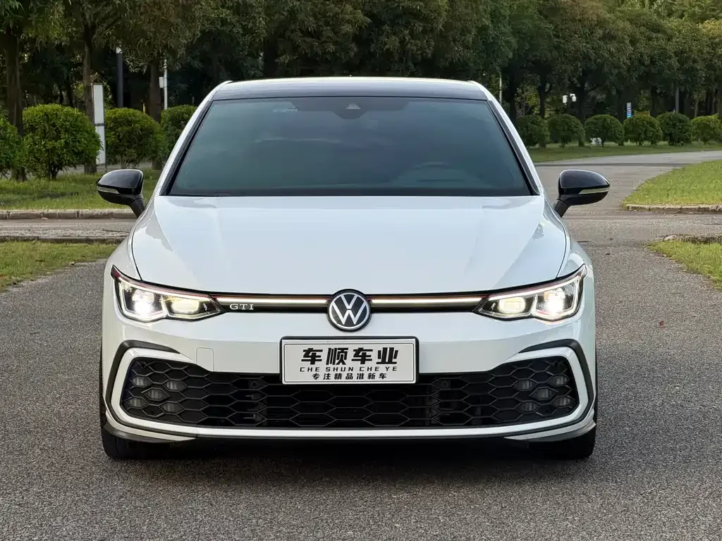 Volkswagen Golf GTI — фото 4