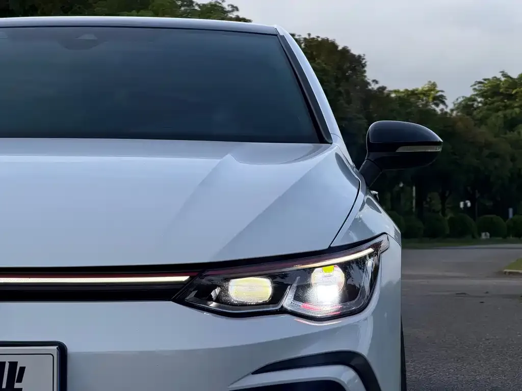 Volkswagen Golf GTI — фото 3