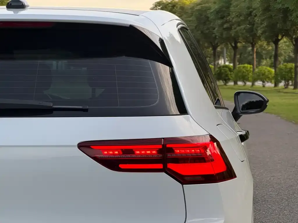 Volkswagen Golf GTI — фото 2