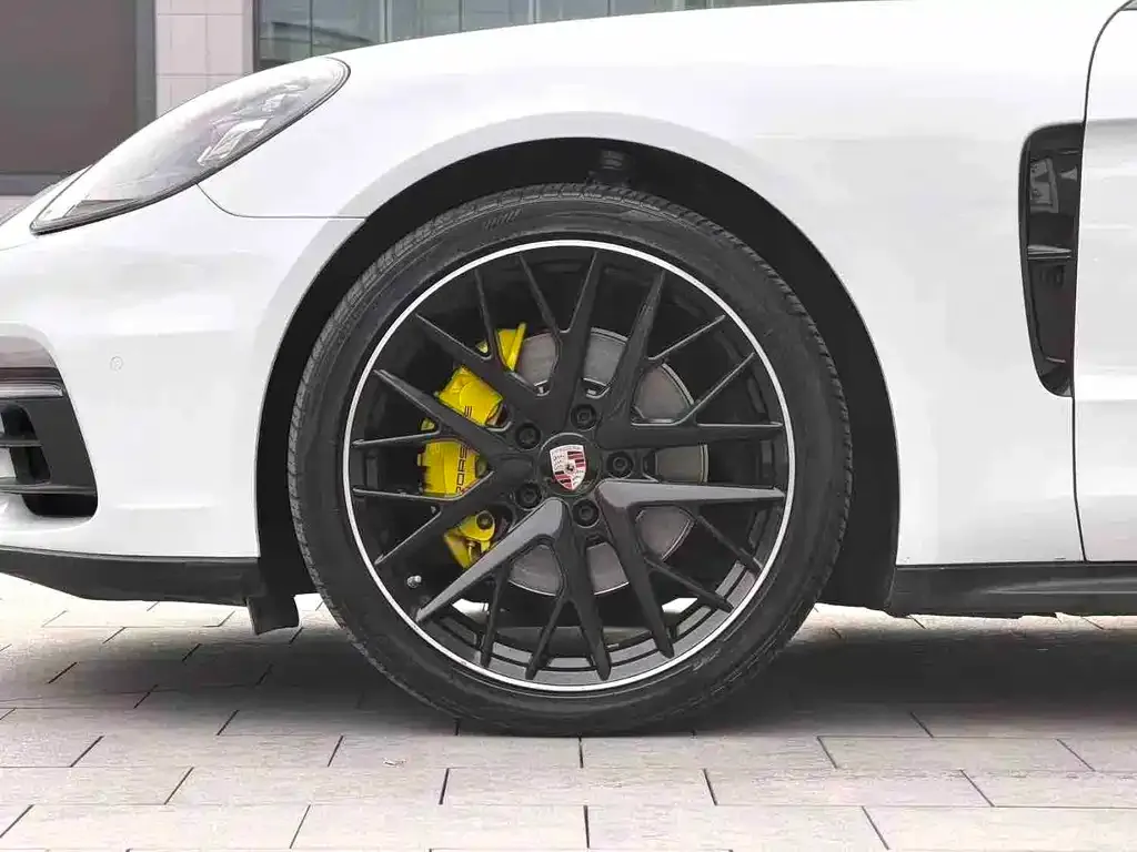 Porsche Panamera — фото 9