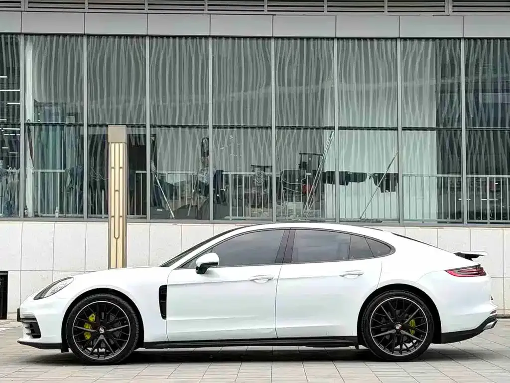 Porsche Panamera — фото 5