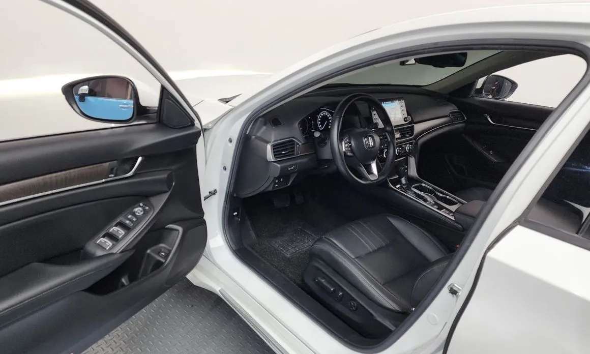 Honda Accord — фото 6
