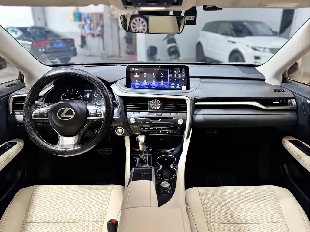 Lexus RX — фото 9