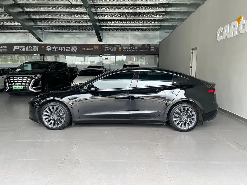 Tesla Model 3 — фото 6