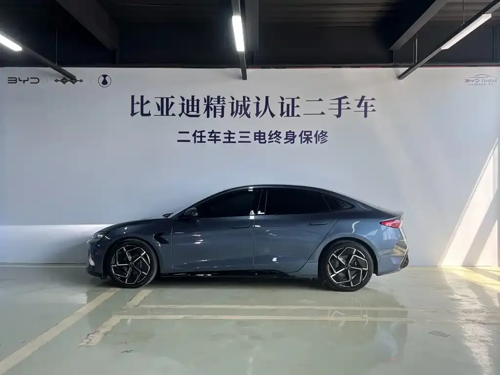 BYD Seal — фото 3