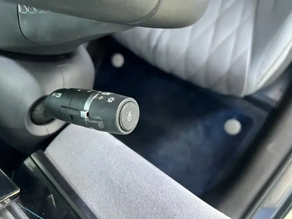 BYD Seal — фото 7