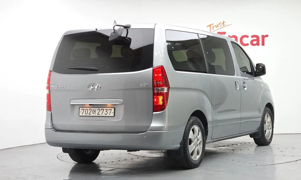 Hyundai Starex — фото 9