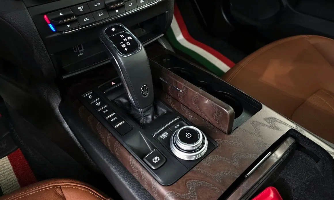Maserati Ghibli — фото 10