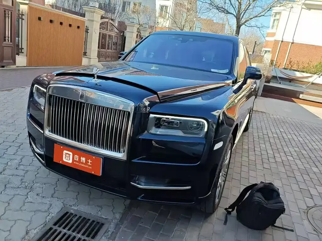 Rolls-Royce Cullinan — фото 1