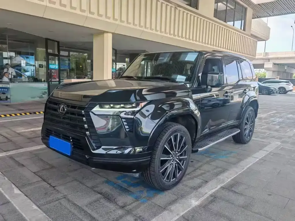Lexus GX — фото 1