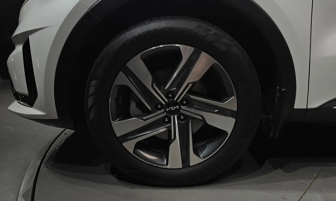 Kia Sorento — фото 2