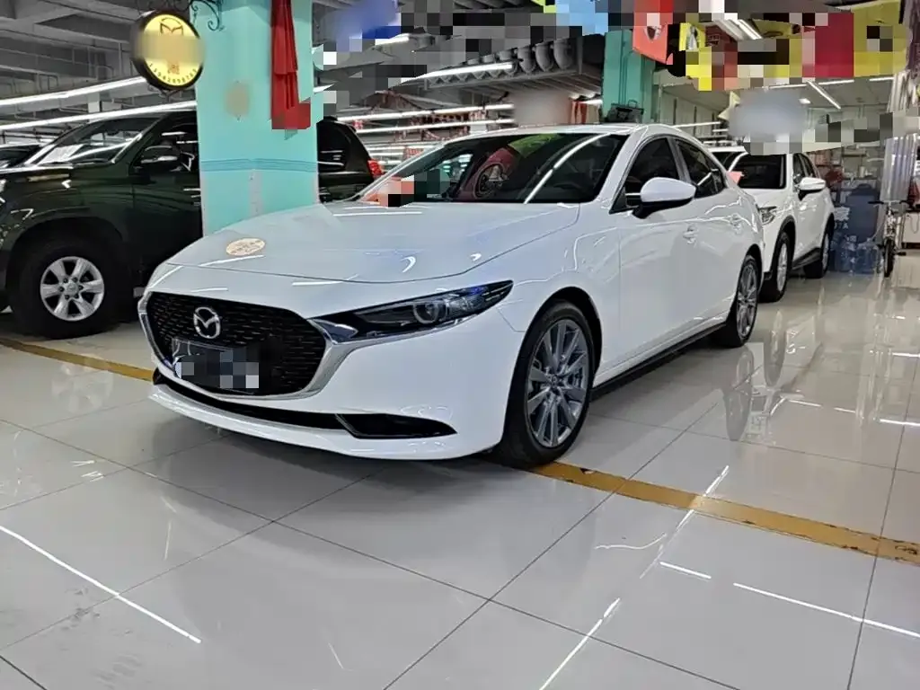 Mazda 3 Axela — фото 1