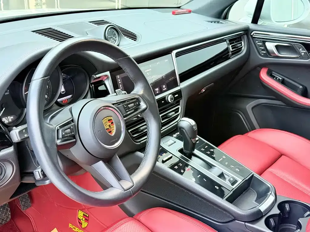 Porsche Macan — фото 4