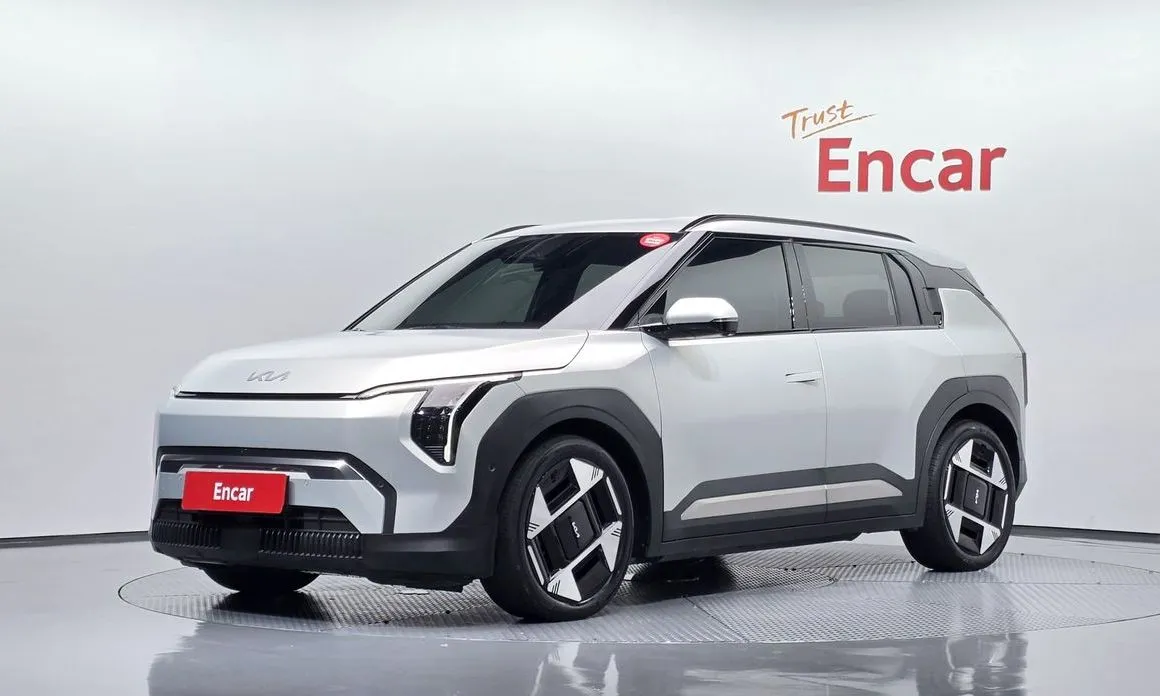 Kia EV3 — фото 1