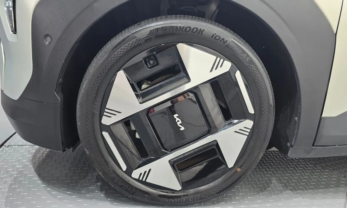 Kia EV3 — фото 7