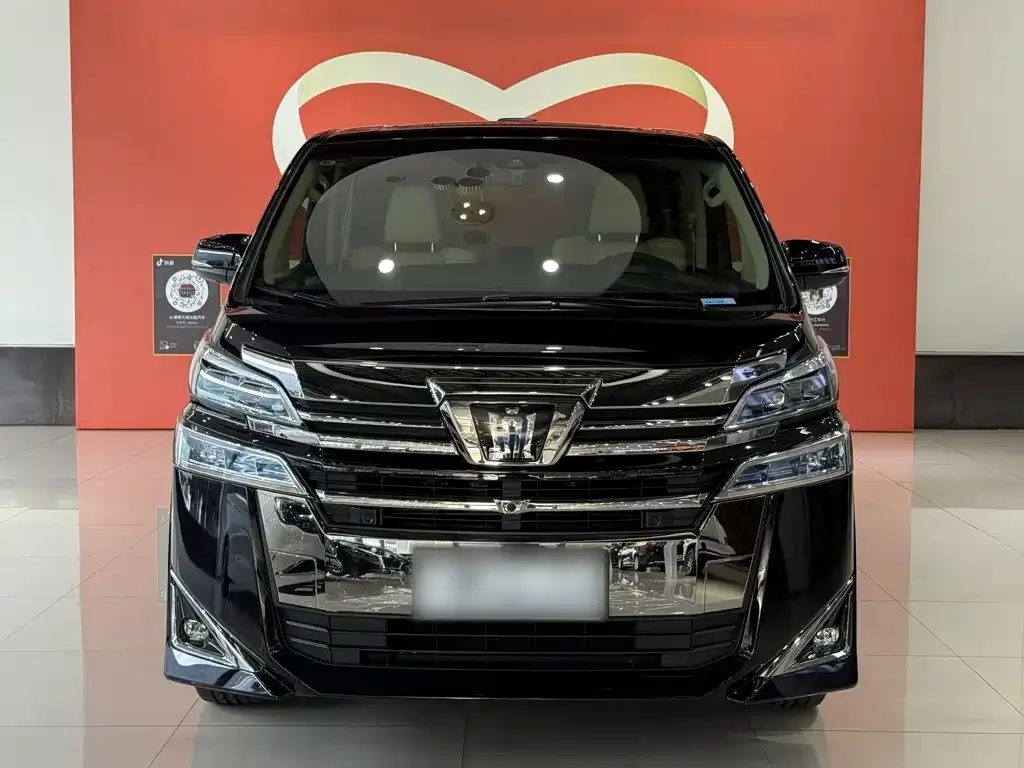 Toyota Vellfire — фото 7