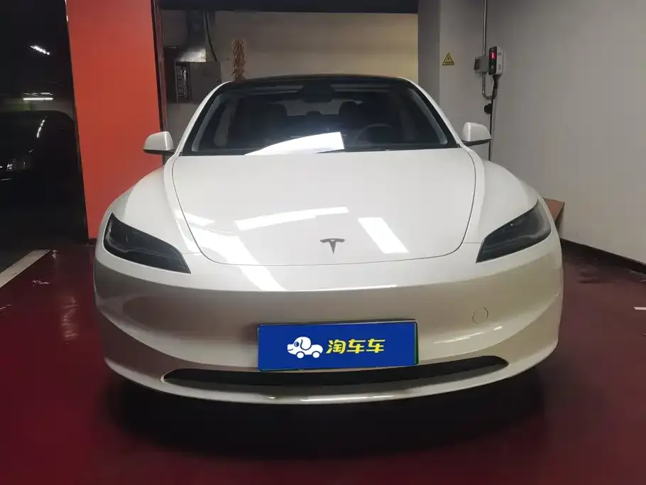 Tesla Model 3 — фото 7