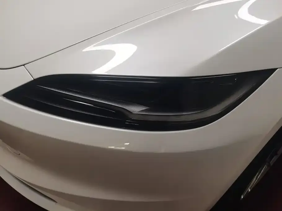 Tesla Model 3 — фото 4