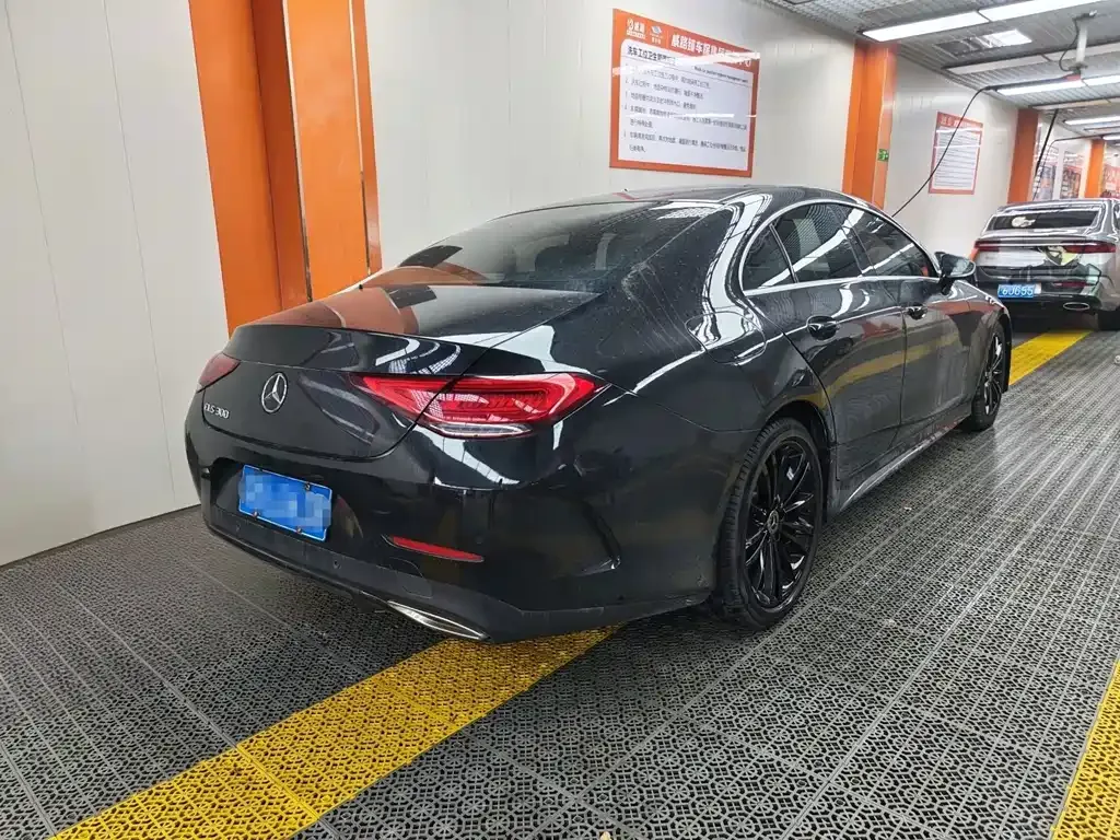 Mercedes-Benz CLS — фото 5