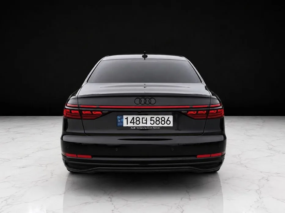 Audi A8 — фото 5
