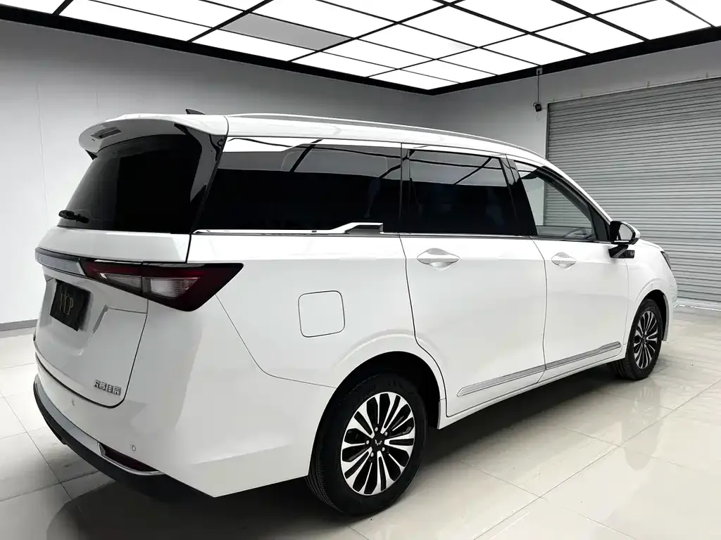 Wuling Jiachen — фото 6