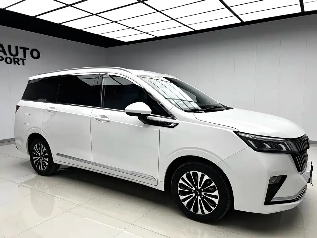 Wuling Jiachen — фото 7