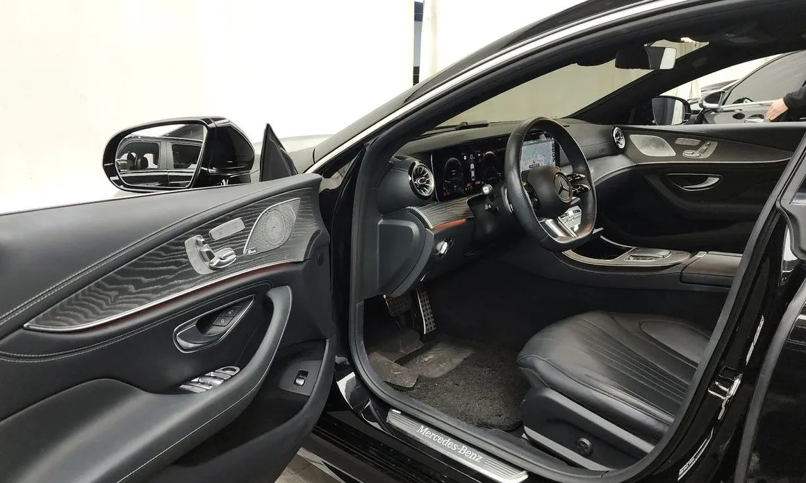 Mercedes-Benz CLS-Class — фото 10