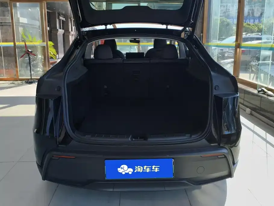 Tesla Model Y — фото 5