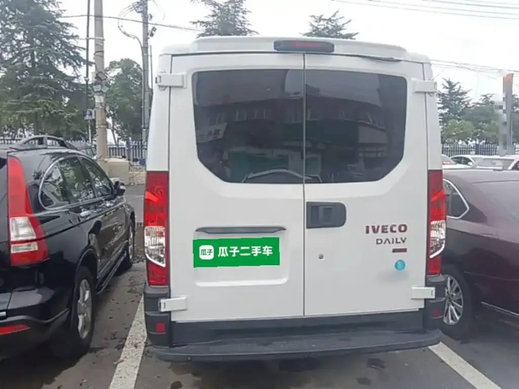 IVECO Ousheng — фото 6