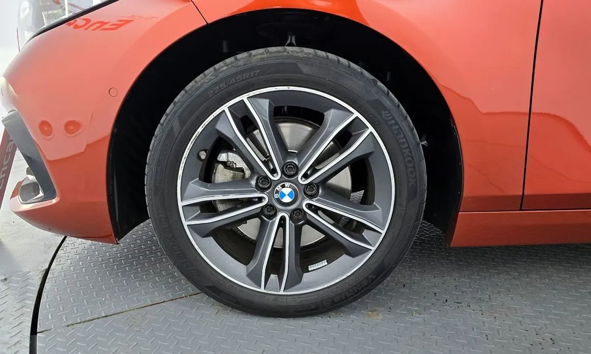 BMW 1-Series — фото 10