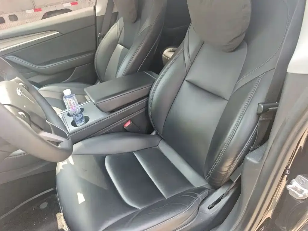 Tesla Model 3 — фото 10