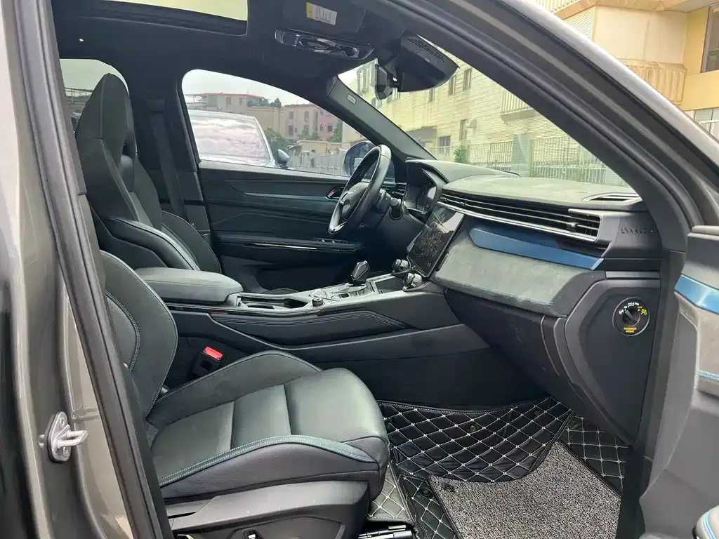 Lynk & Co 05 EM-P — фото 4