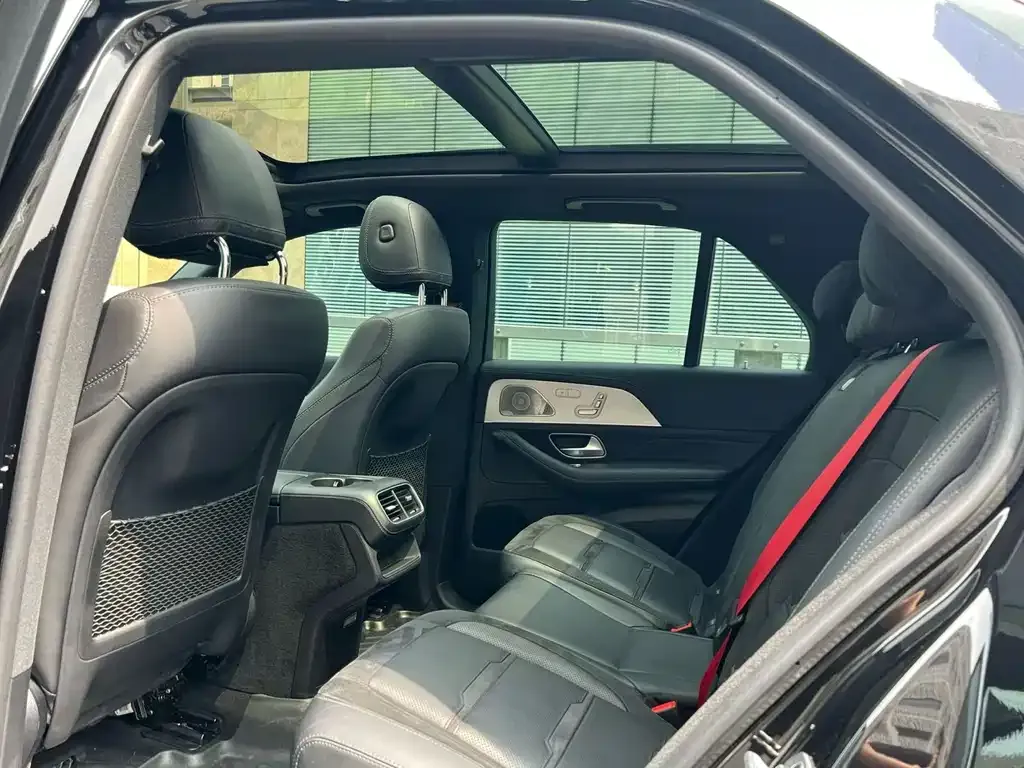 Mercedes-Benz GLE AMG — фото 7