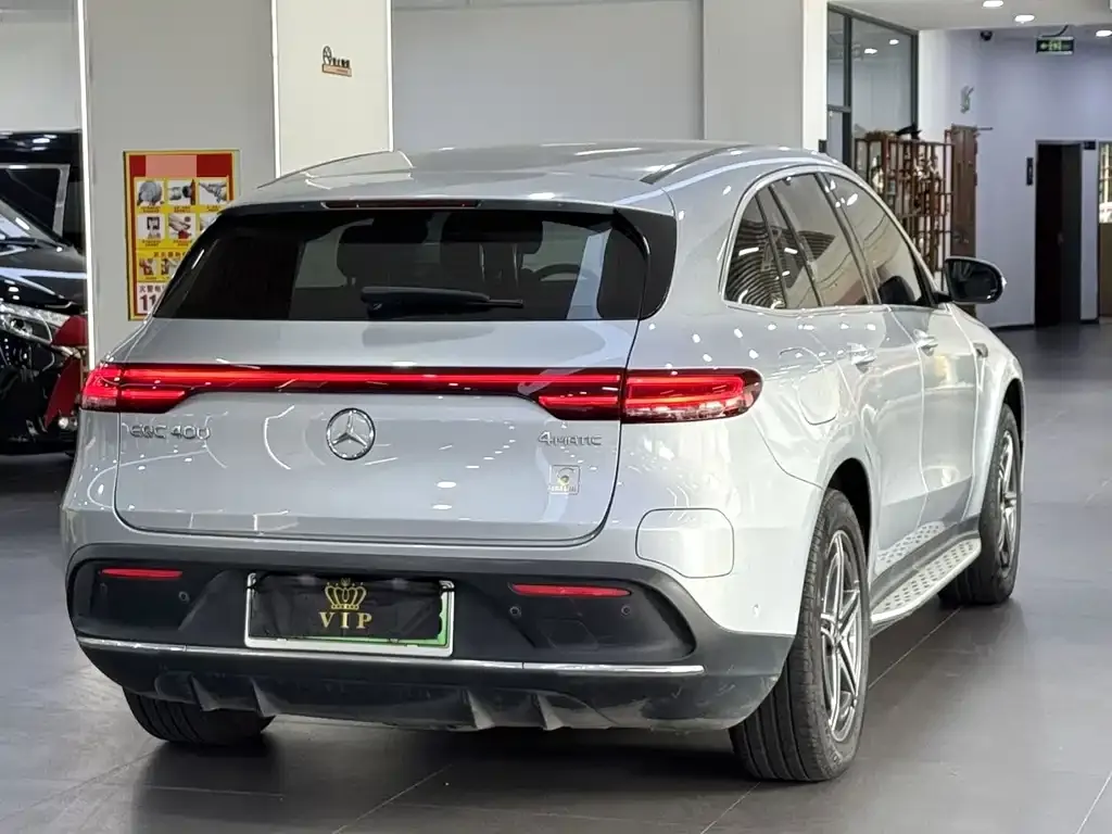 Mercedes-Benz EQC — фото 4