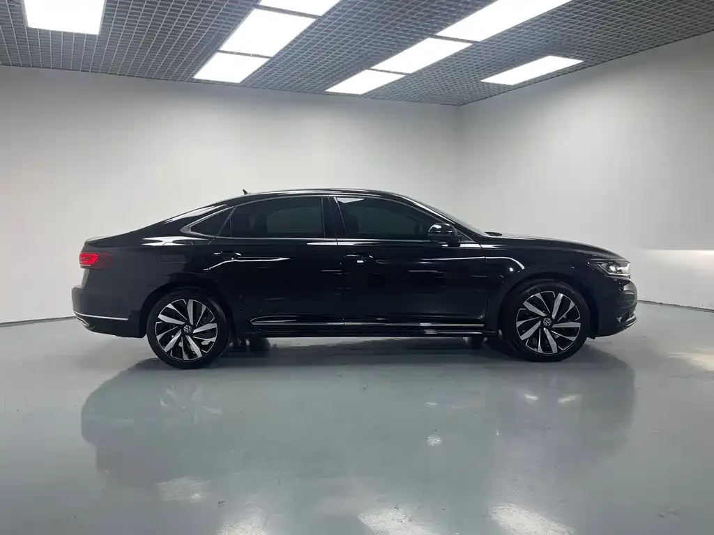 Volkswagen Passat — фото 5