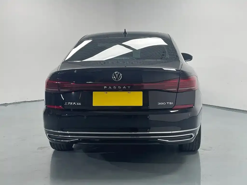 Volkswagen Passat — фото 4