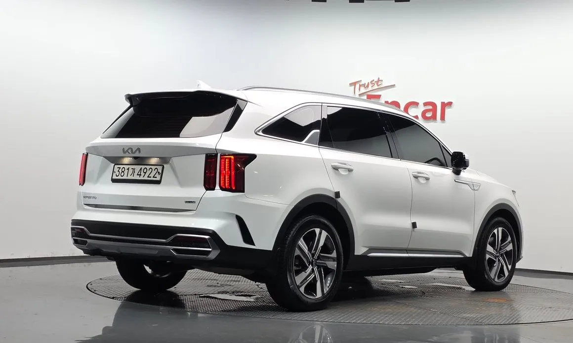 Kia Sorento — фото 8