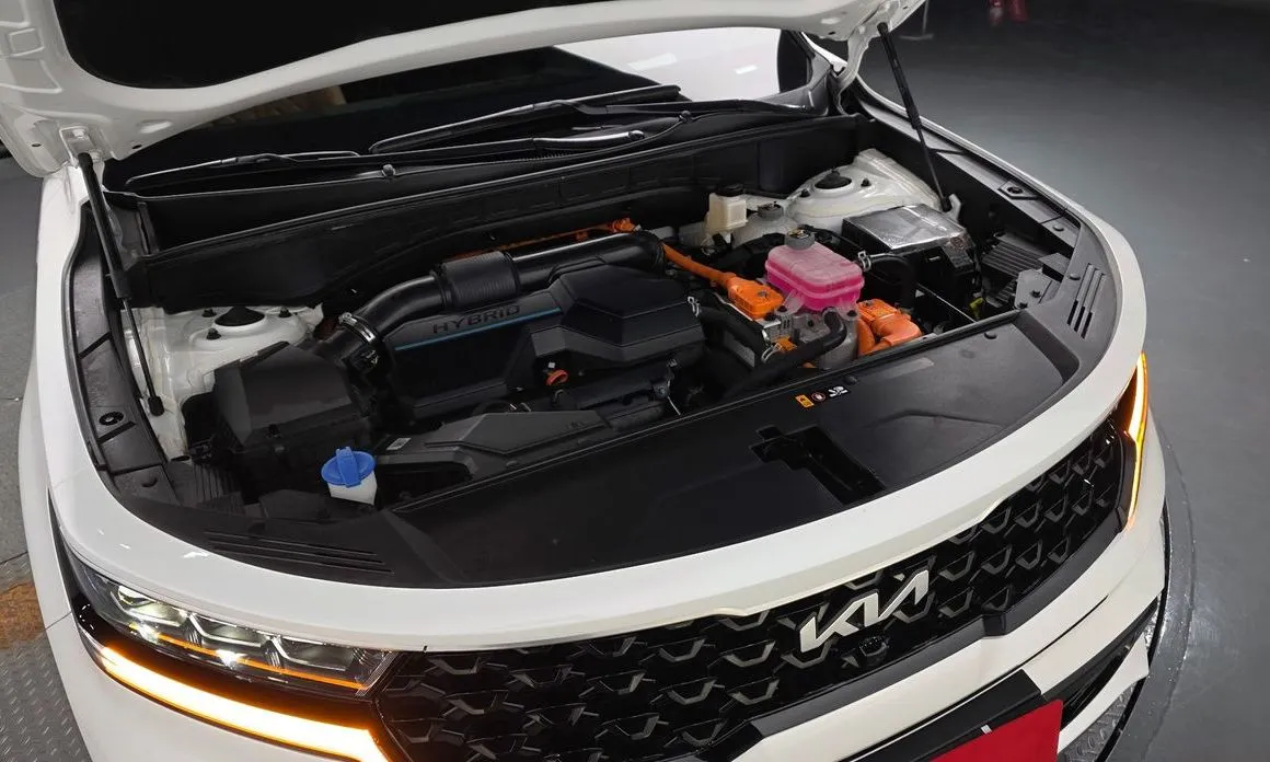 Kia Sorento — фото 7