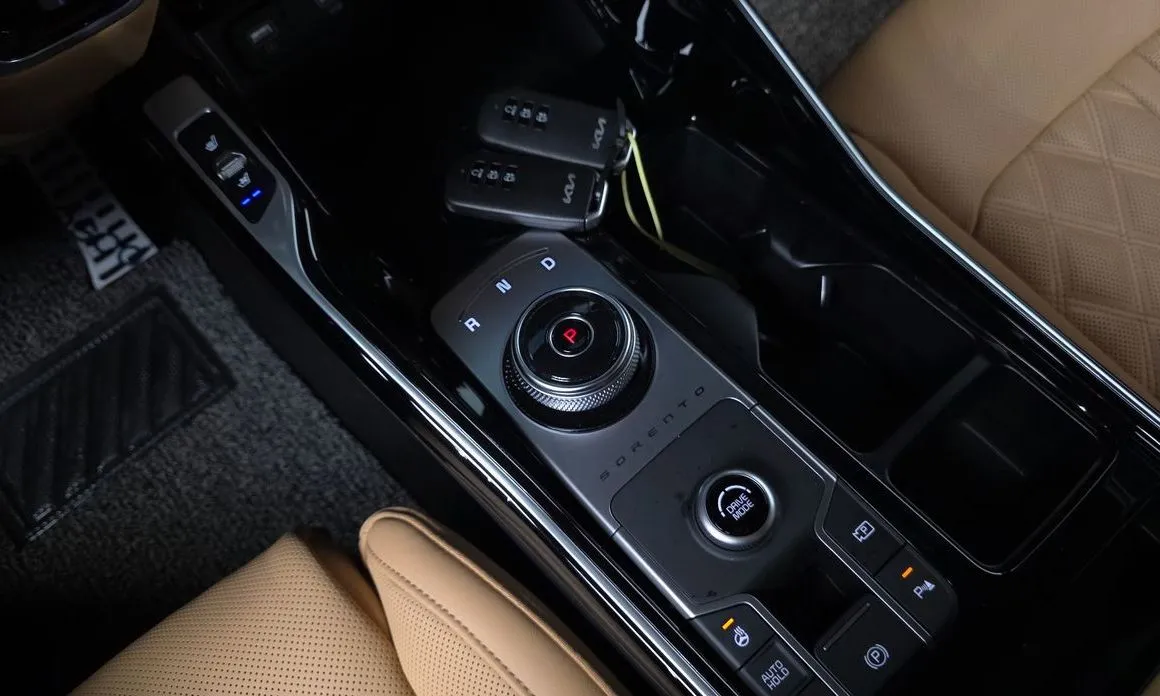 Kia Sorento — фото 10