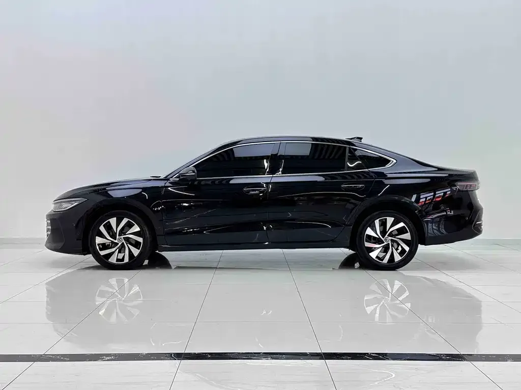 Volkswagen Passat — фото 5