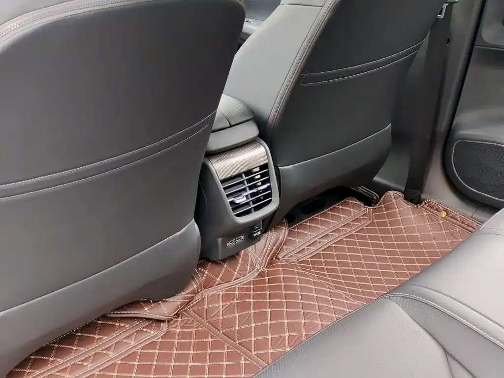 Hongqi E-QM5 — фото 3
